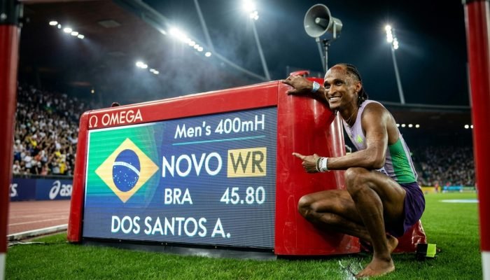 Alison dos Santos reescreve a história com recorde mundial nos 400m com barreiras