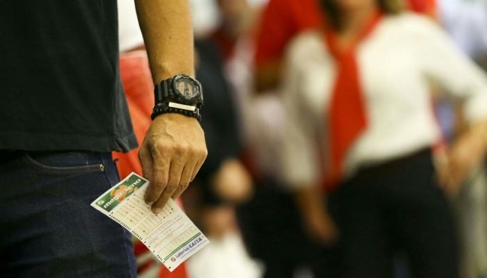 Mega-sena acumula R$ 48 milhões e busca um novo milionário