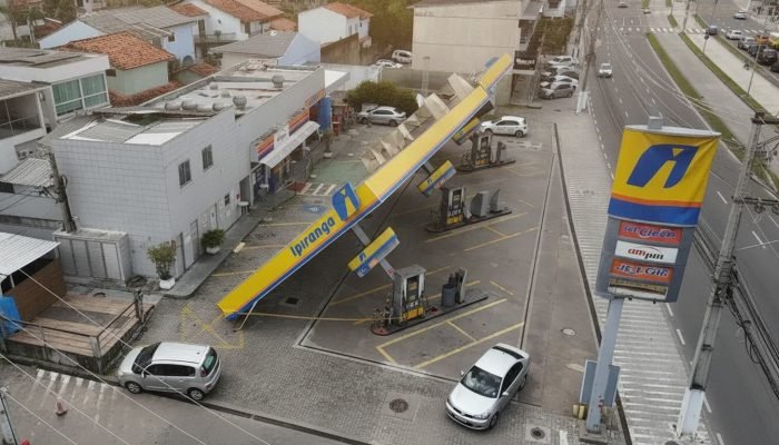 Tragédia na Cidade de Deus: três morrem eletrocutados após forte ventania no Rio