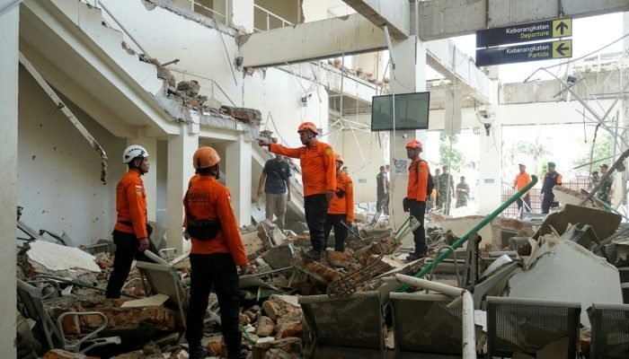 Tragédia sísmica na Indonésia: equipes de resgate intensificam buscas em feriado nacional